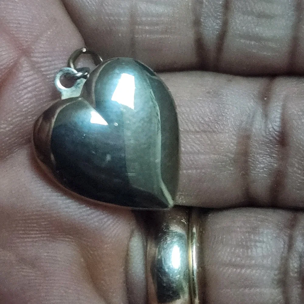 Vintage Gold Tone Etched‎ Double Heart Locket Pendant Charm